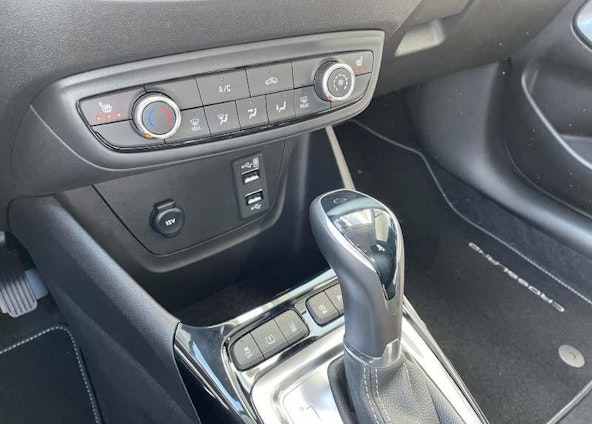 Vehicle image 6 Vehicle image 6