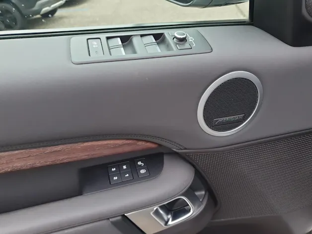 Land Rover Discovery 3.0 SDV6 HSE