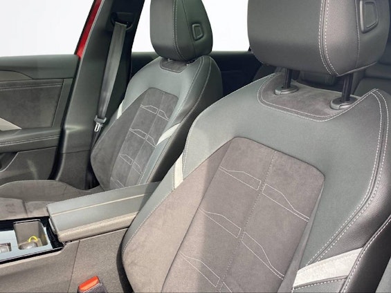 Vehicle image 13 Vehicle image 13