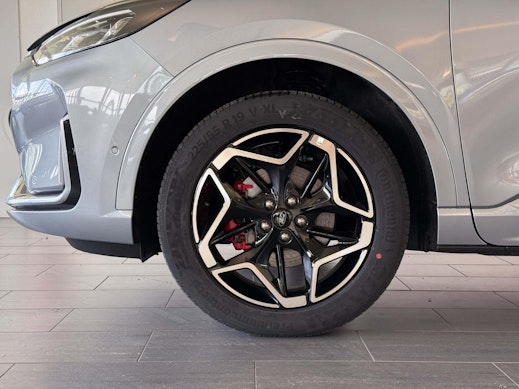 FORD Kuga 2.5 Hybrid ST-Line X 4x4 3