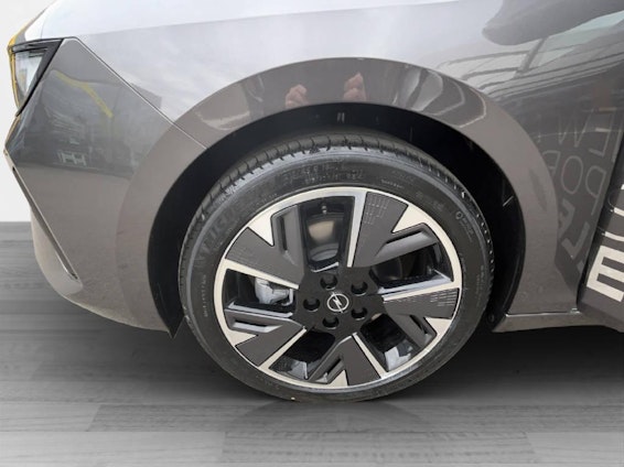 Vehicle image 9 Vehicle image 9