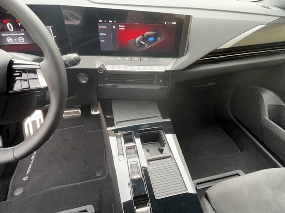 Vehicle image 6 Vehicle image 6