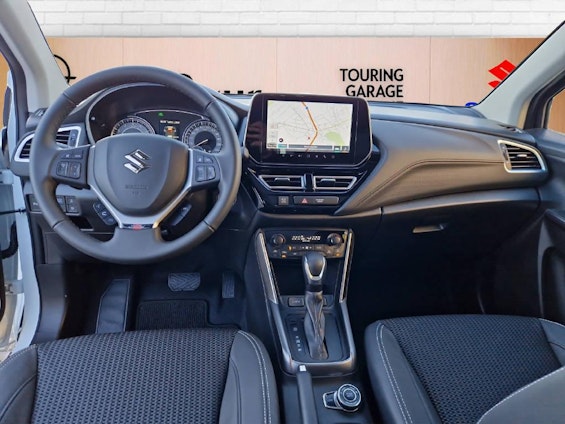 Vehicle image 12
