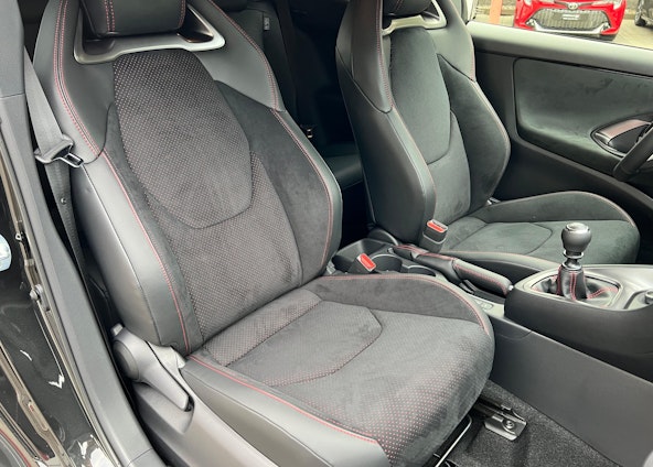 Vehicle image 12 Vehicle image 12