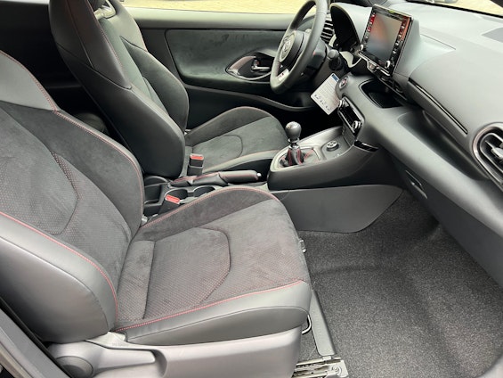 Vehicle image 10 Vehicle image 10