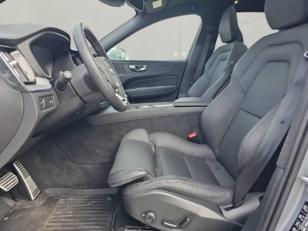 Volvo XC60 2.0 D4 R-Design AWD