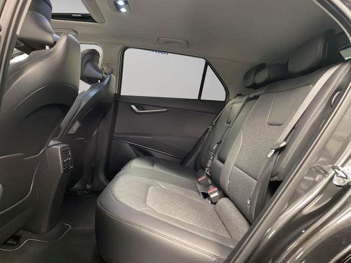 Vehicle image KIA NIRO