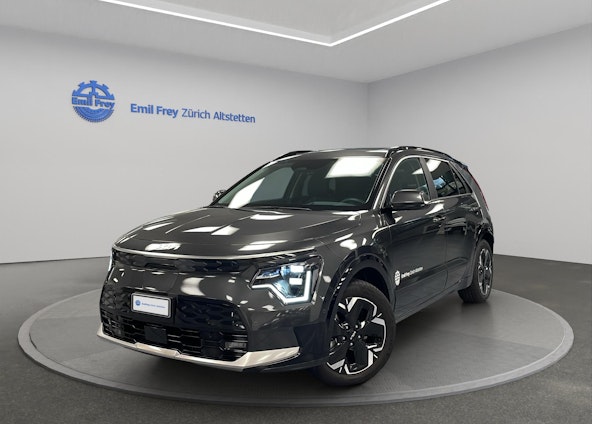 First vehicle image First vehicle image