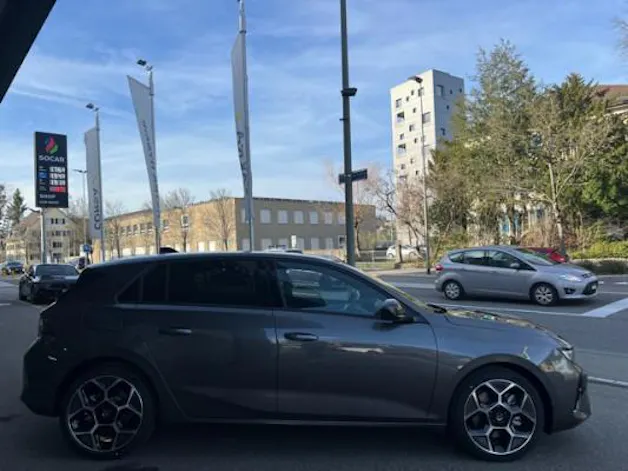 Opel Astra 1.6 PHEV Swiss + A