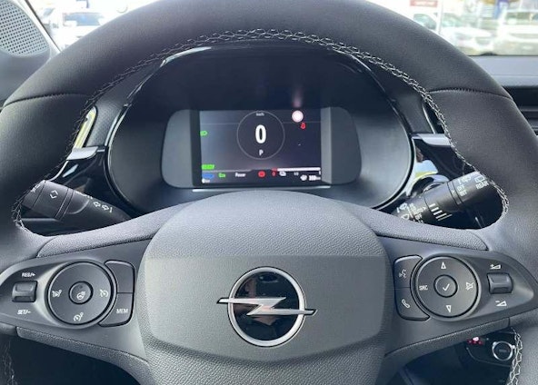 Vehicle image 5 Vehicle image 5