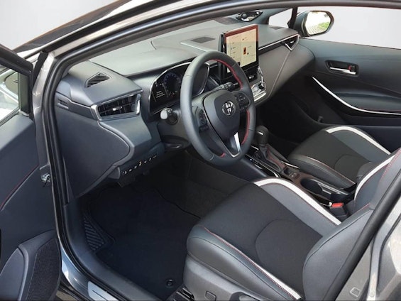 Vehicle image 5 Vehicle image 5