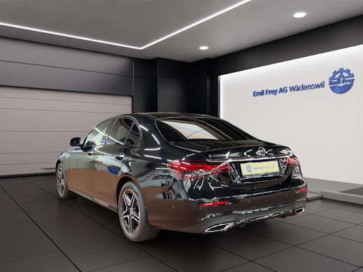 MERCEDES-BENZ E 220 d Swiss Star AMG Line 4matic 3