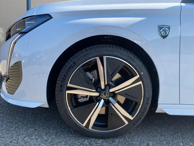 Peugeot 308 SW 1.6 PHEV 180 GT