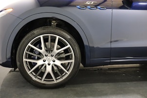 Vehicle image MASERATI Levante 2.0 Hybrid GT