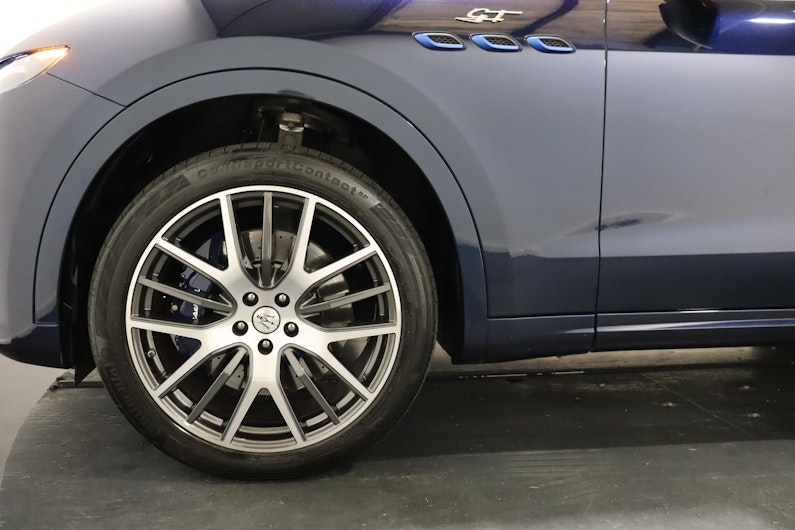 Vehicle image MASERATI LEVANTE