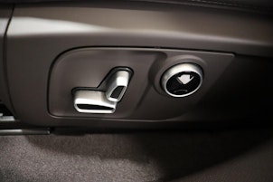 Vehicle image MASERATI Levante 2.0 Hybrid GT