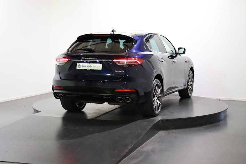 Vehicle image MASERATI LEVANTE
