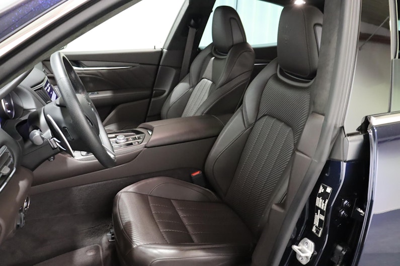 Vehicle image MASERATI LEVANTE