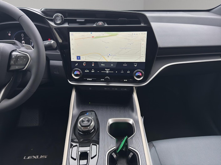 Vehicle image LEXUS RZ