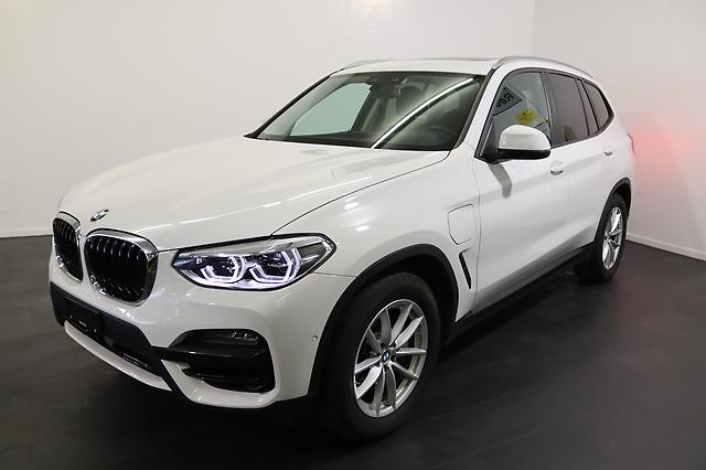 BMW X3 30e xDrive: Jetzt Probefahrt buchen!