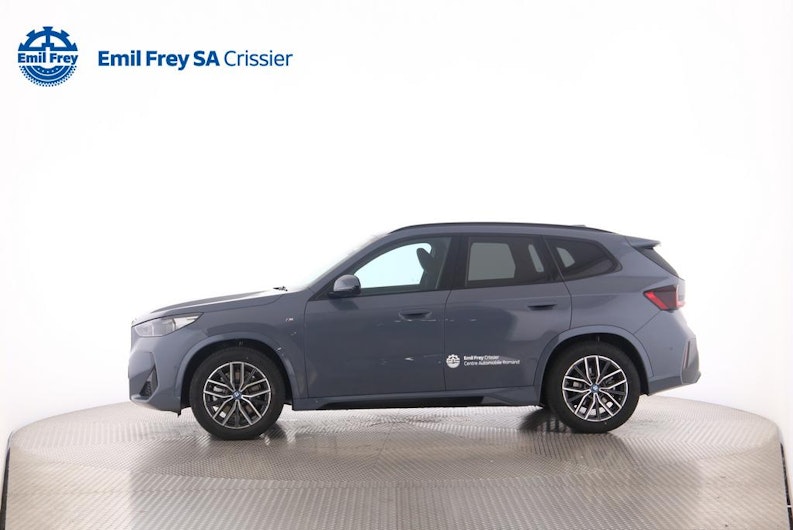 Vehicle image BMW iX1