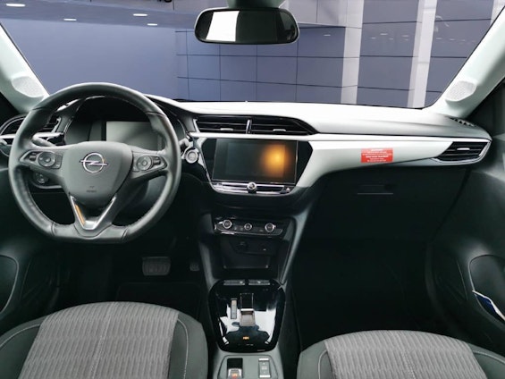 Vehicle image 4 Vehicle image 4