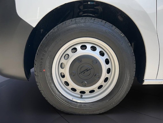 Vehicle image 6 Vehicle image 6