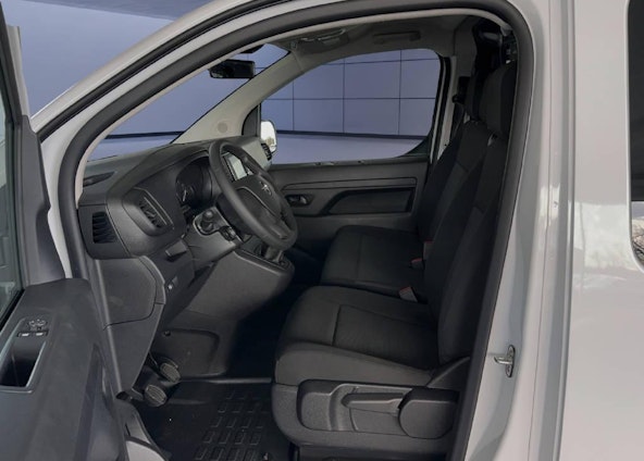 Vehicle image 5 Vehicle image 5