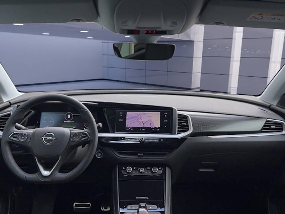 Vehicle image 4 Vehicle image 4