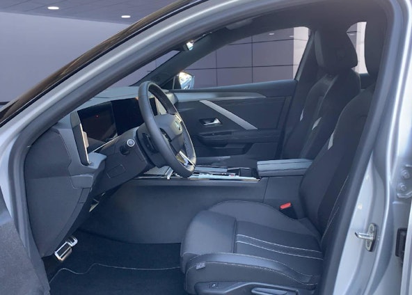 Vehicle image 5 Vehicle image 5