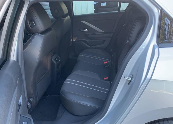 Vehicle image 8 Vehicle image 8