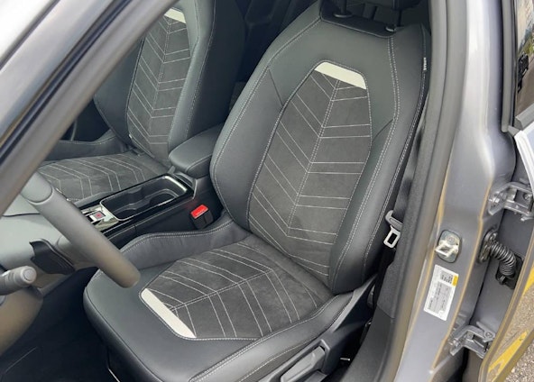 Vehicle image 10 Vehicle image 10