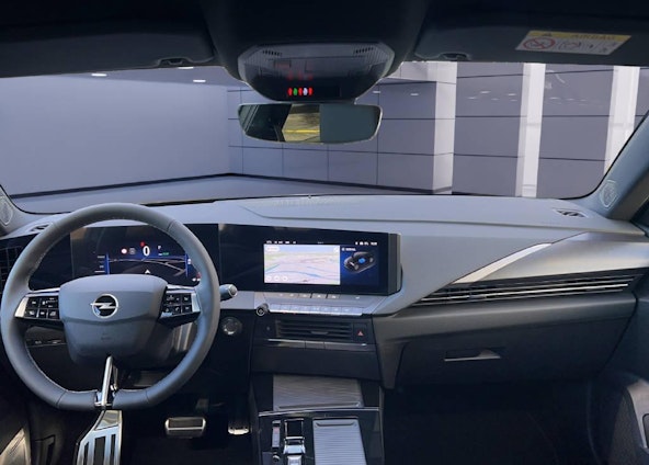 Vehicle image 4 Vehicle image 4