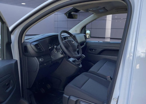 Vehicle image 5 Vehicle image 5