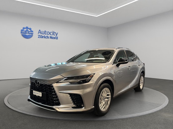 First vehicle image