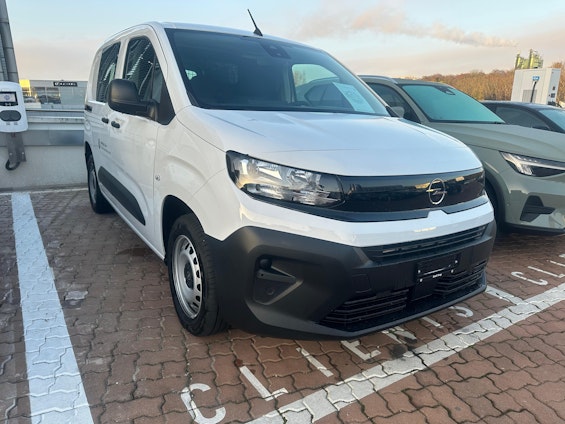 Vehicle image 3 Vehicle image 3