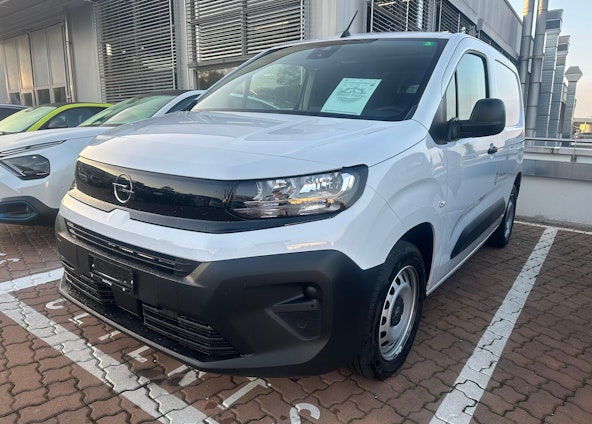 Vehicle image 6 Vehicle image 6