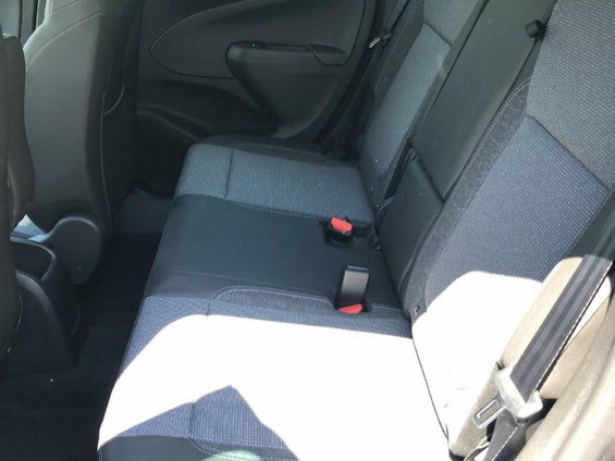 Vehicle image 6 Vehicle image 6