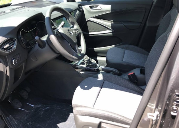 Vehicle image 4 Vehicle image 4