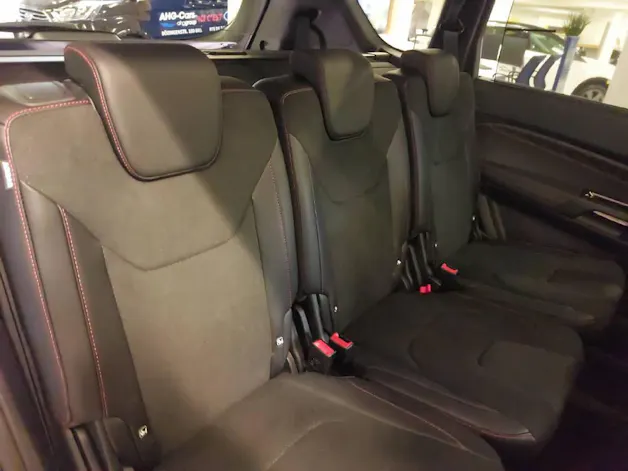 Ford S-Max 2.5 Hybrid ST-Line 7P