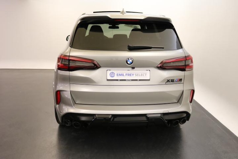 Vehicle image BMW X5