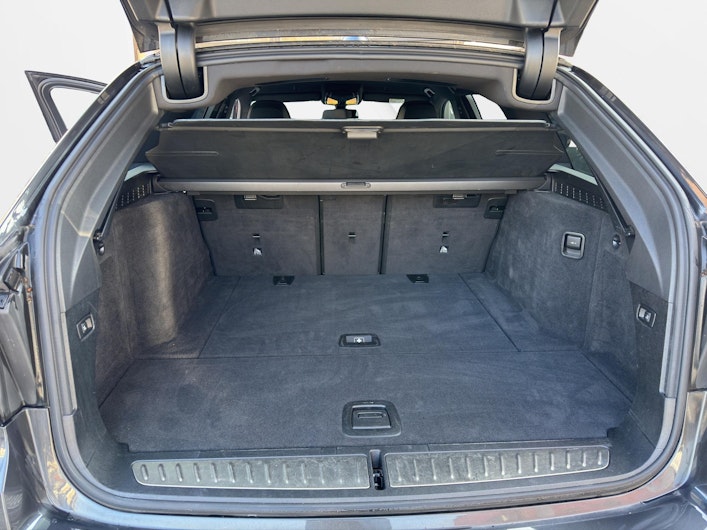 Vehicle image BMW 5 SERIES