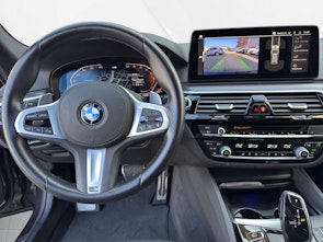 Vehicle image BMW 520d xDrive Touring