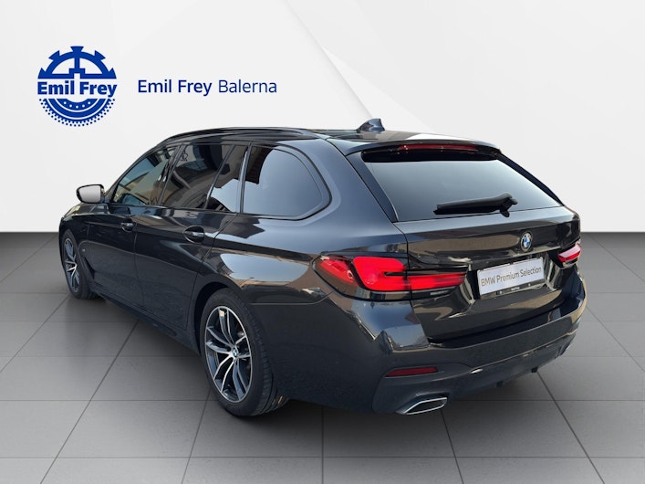 Vehicle image BMW 5 SERIES