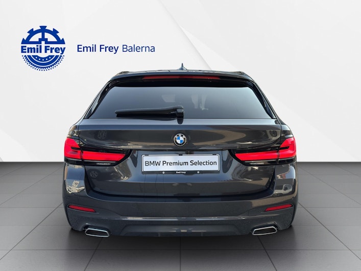 Vehicle image BMW 5 SERIES