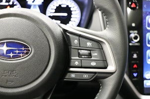 Vehicle image SUBARU Impreza 2.0i e-Boxer Luxury