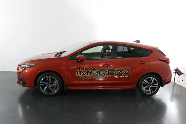 Subaru Impreza 2.0i e-Boxer Luxury