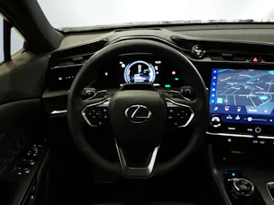 Lexus RZ 450e Comfort