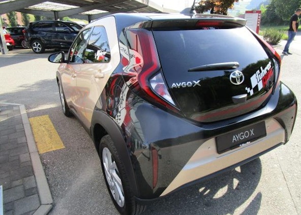 Vehicle image 5 Vehicle image 5