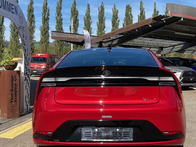 Toyota Prius 2.0 Plug-In-Hybrid Style